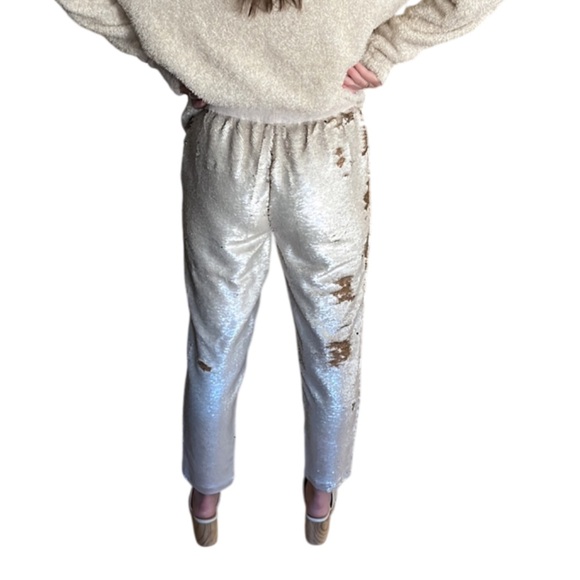 Hei Hei Sequin Joggers by Anthropologie- Champaign gold -Small - Picture 3 of 12